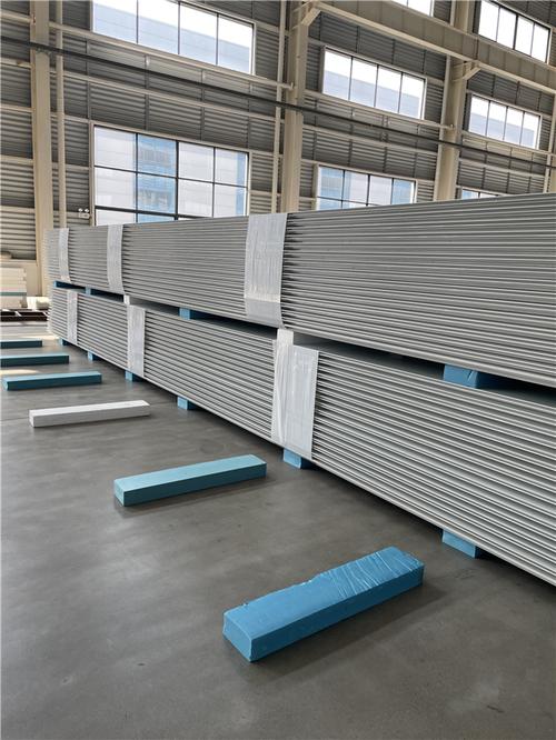 【厂房用的墙面板-金属板-岩棉金属板商】生产供应商厂家